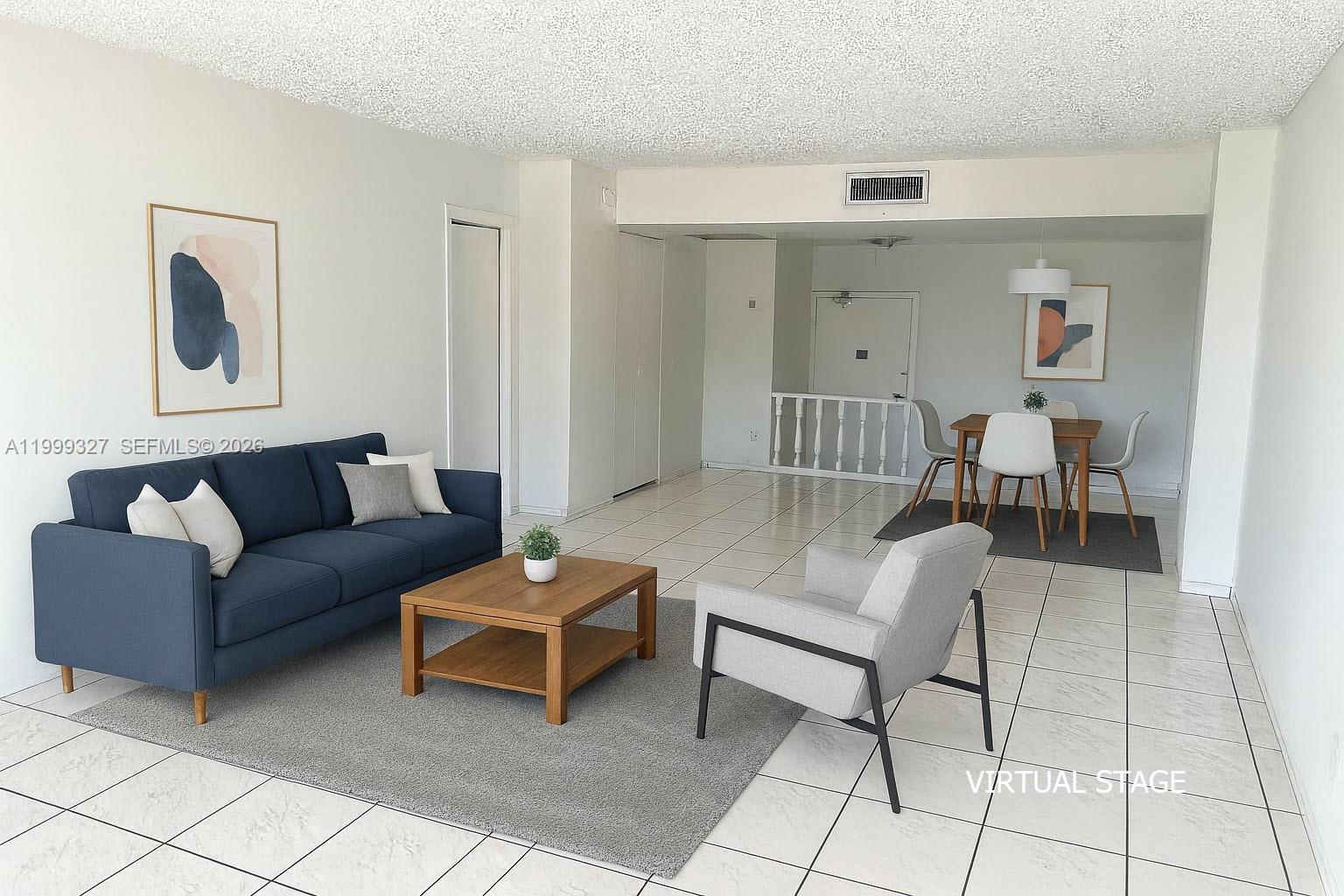 20335 W Country Clb Dr #206