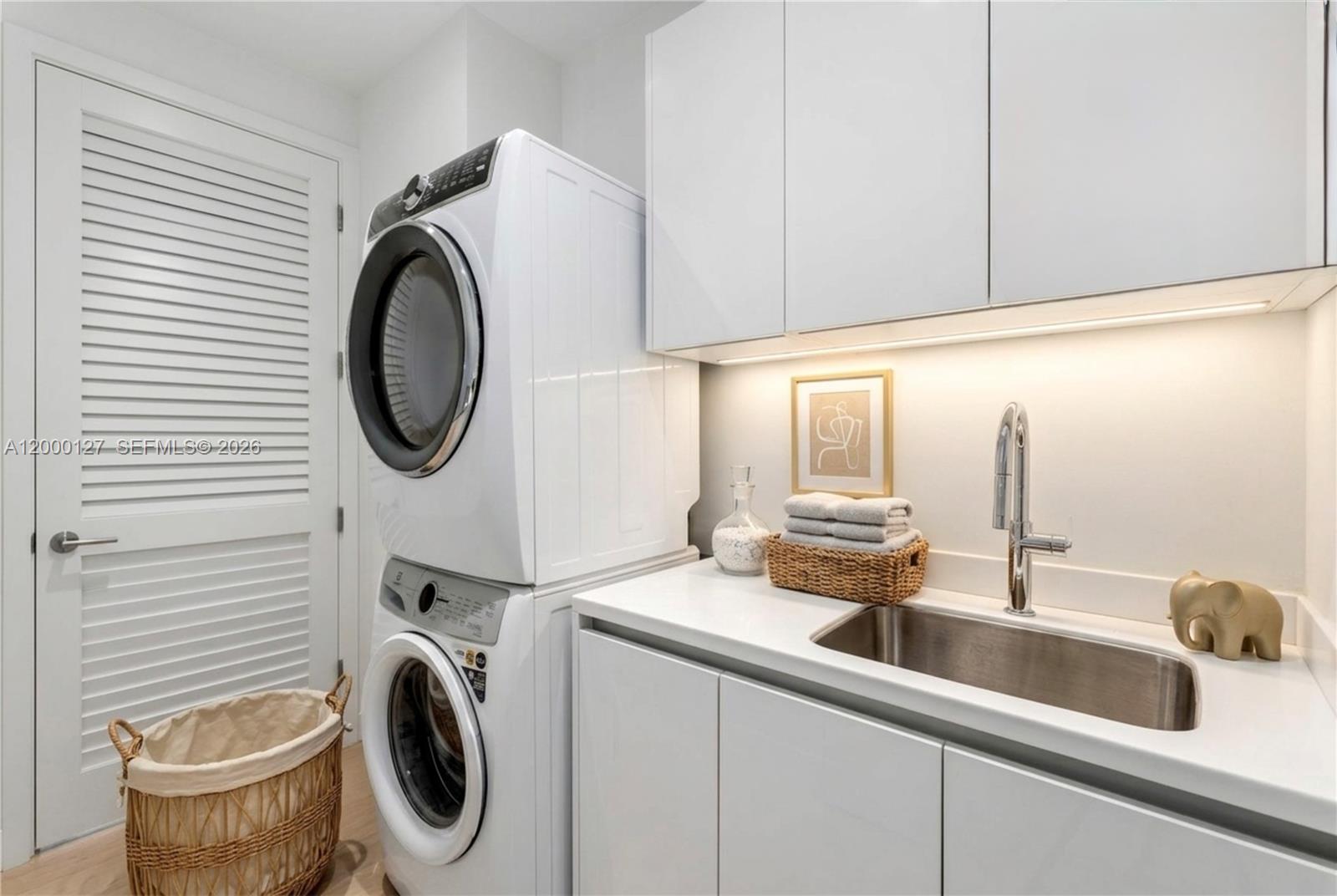 175 SE 25th Rd #3602 Miami, FL 33129