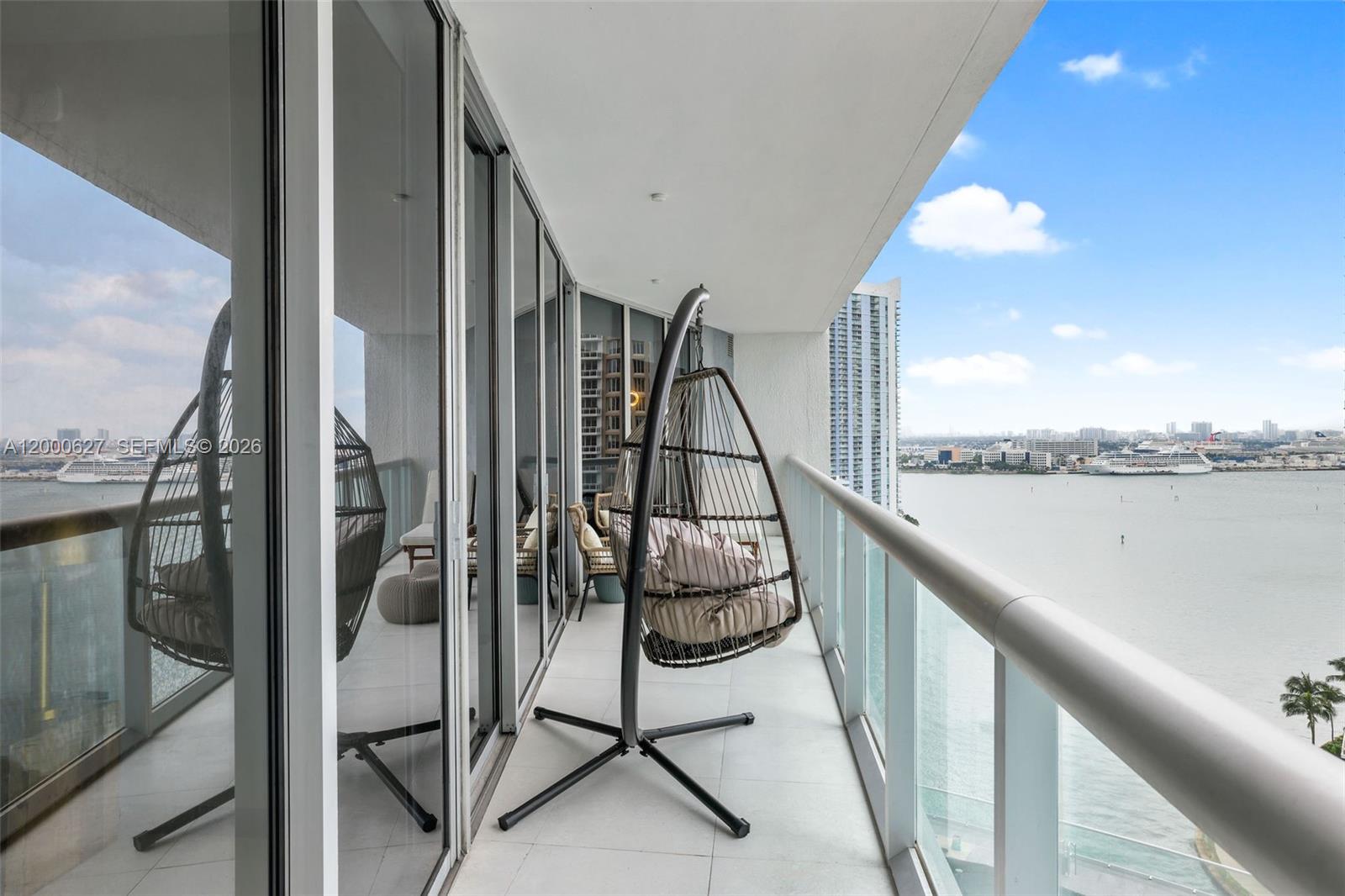 image Icon Brickell I9
