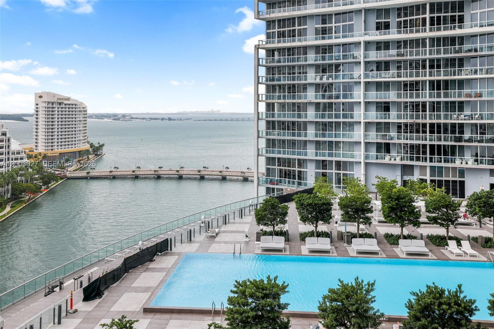 image Icon Brickell I11
