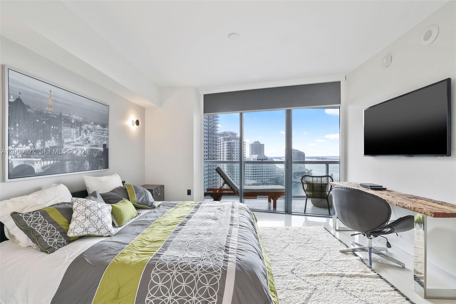 image Icon Brickell I27