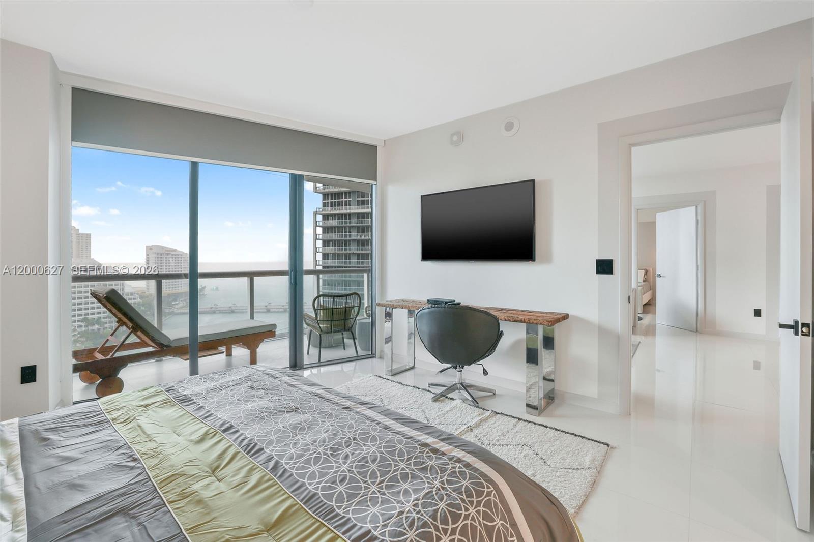image Icon Brickell I28