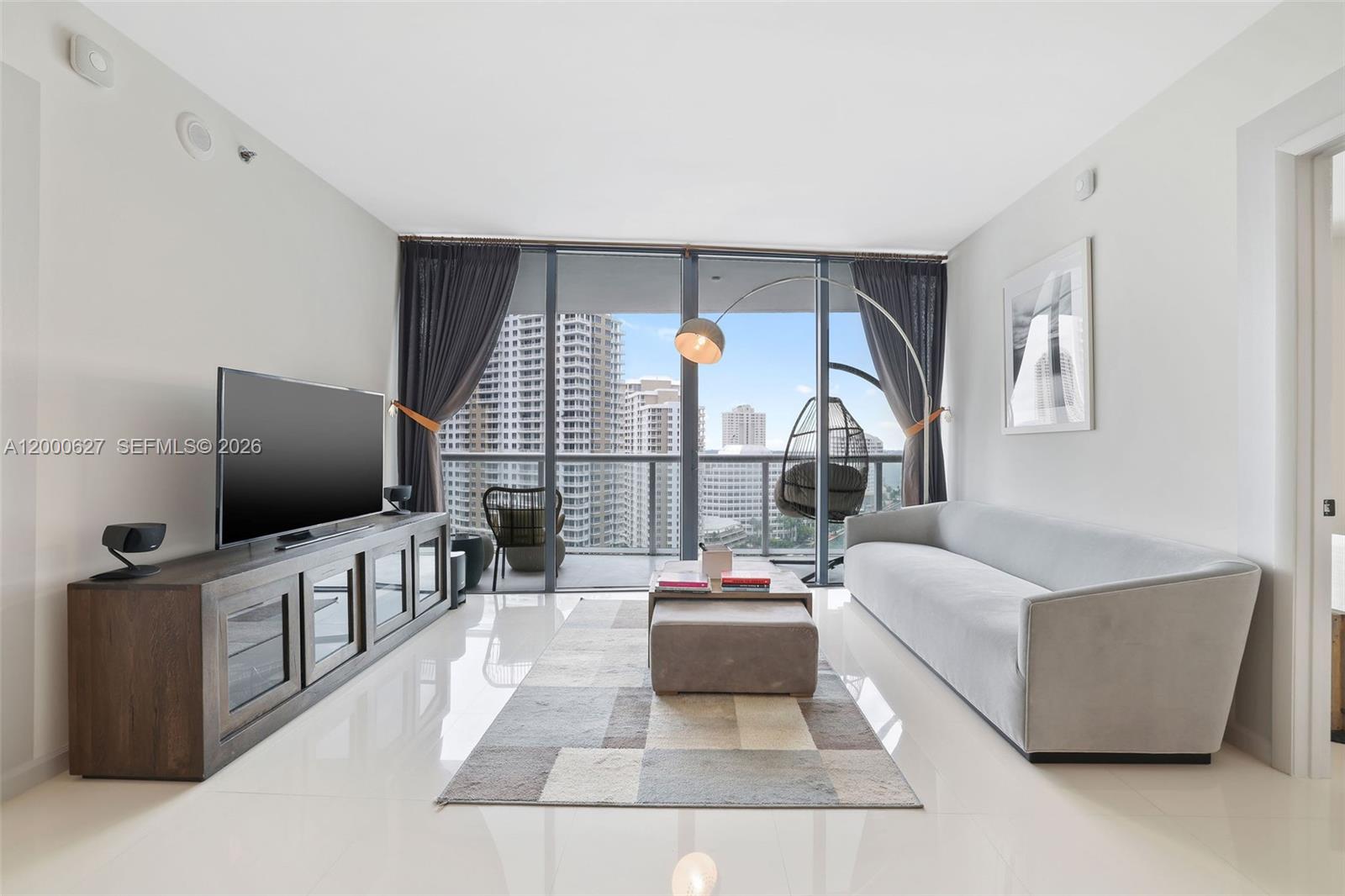 image Icon Brickell I6