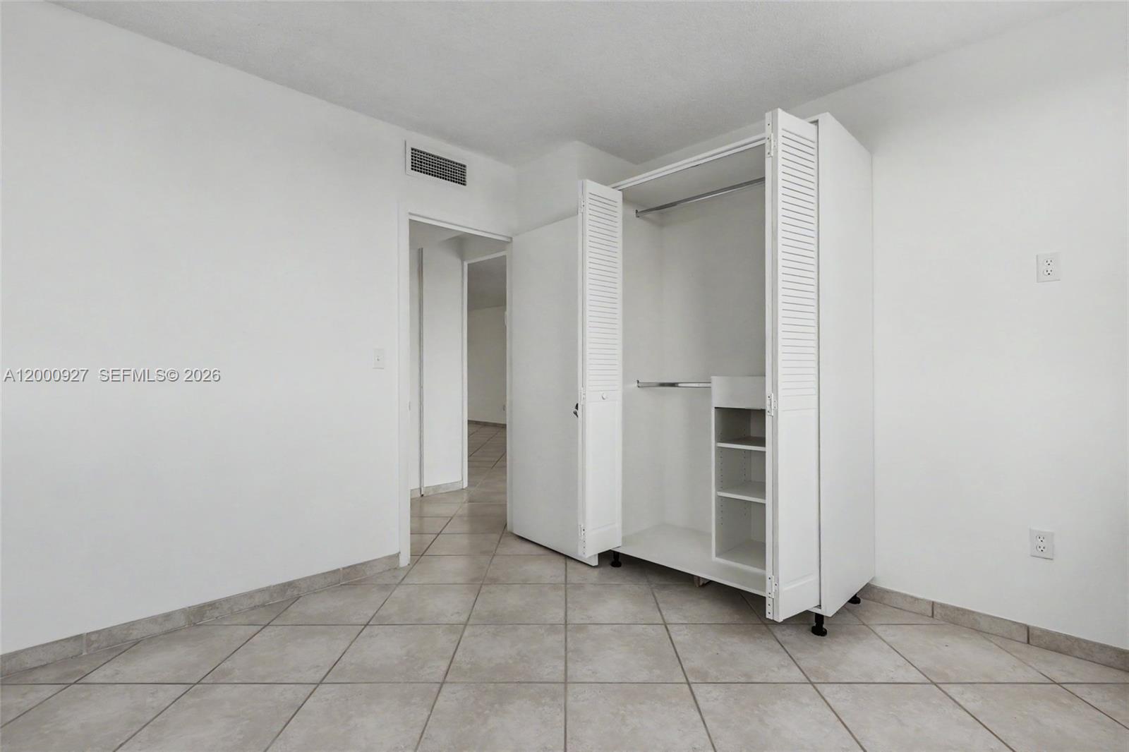 image Arlen House West29