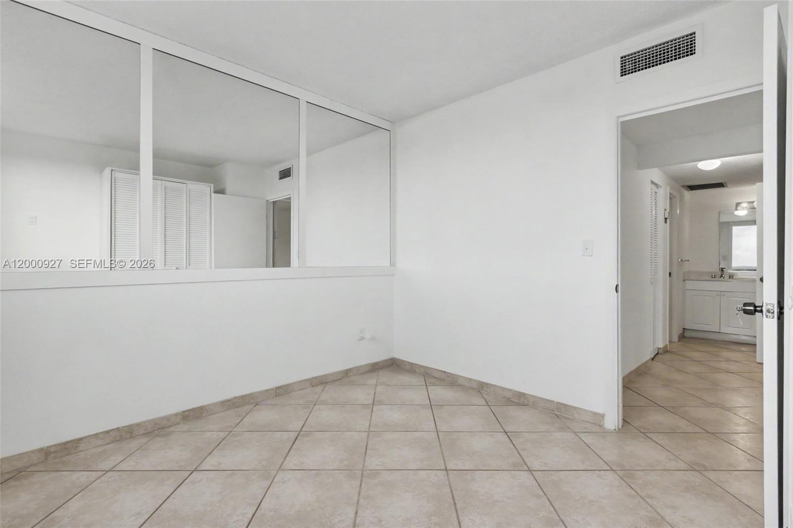 image Arlen House West30
