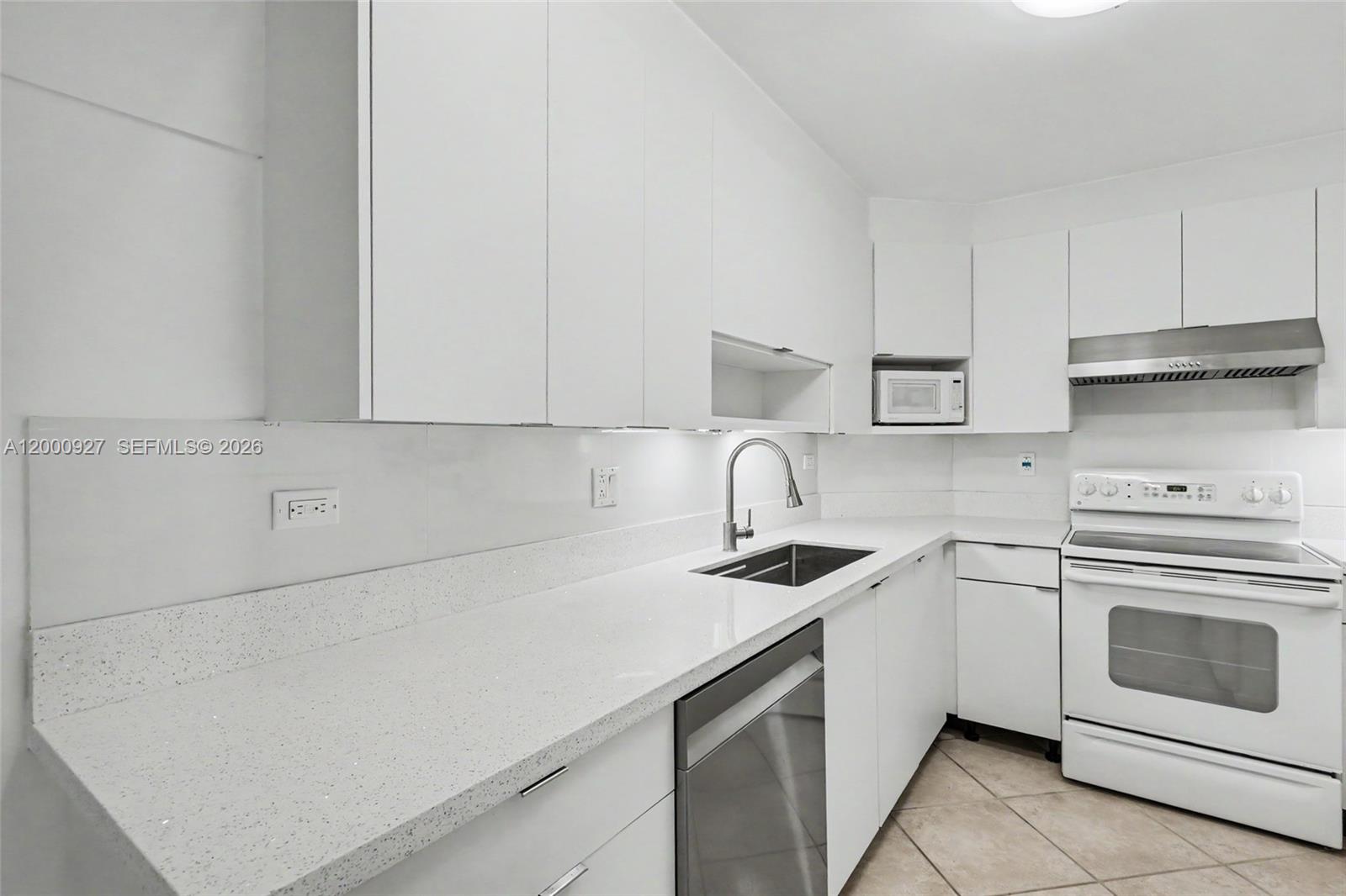 image Arlen House West43