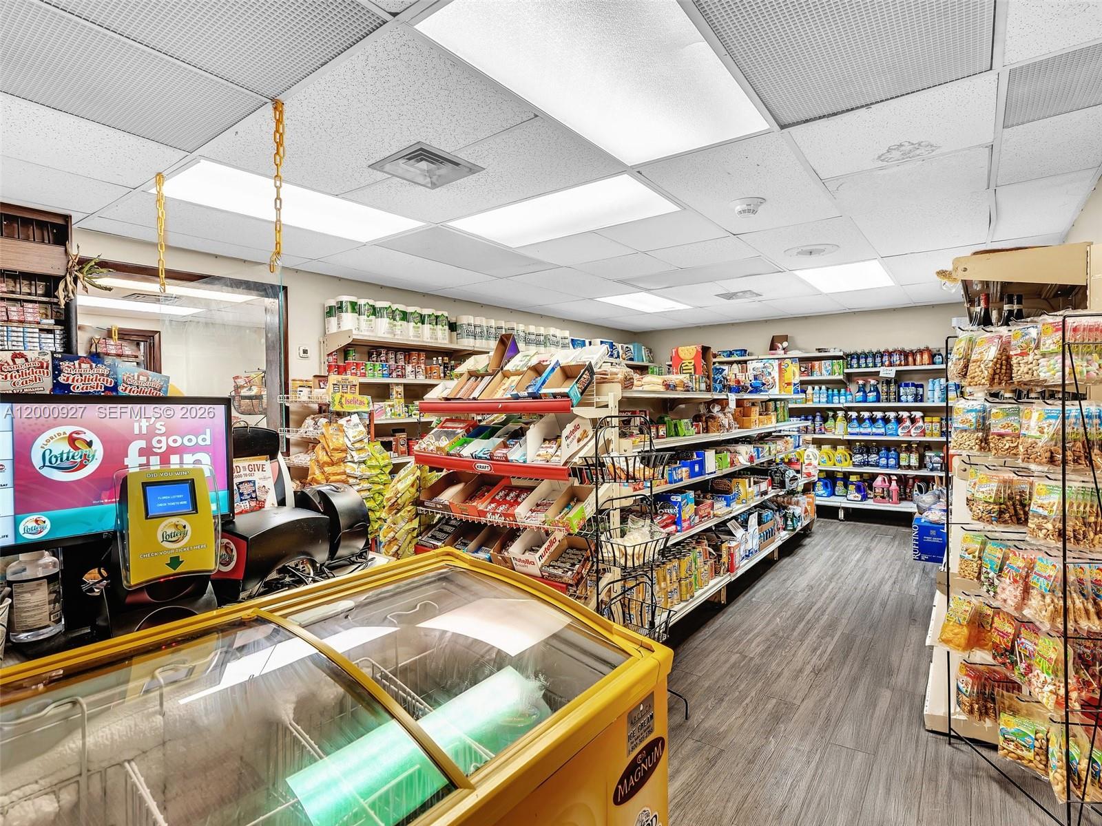 image Arlen House West5