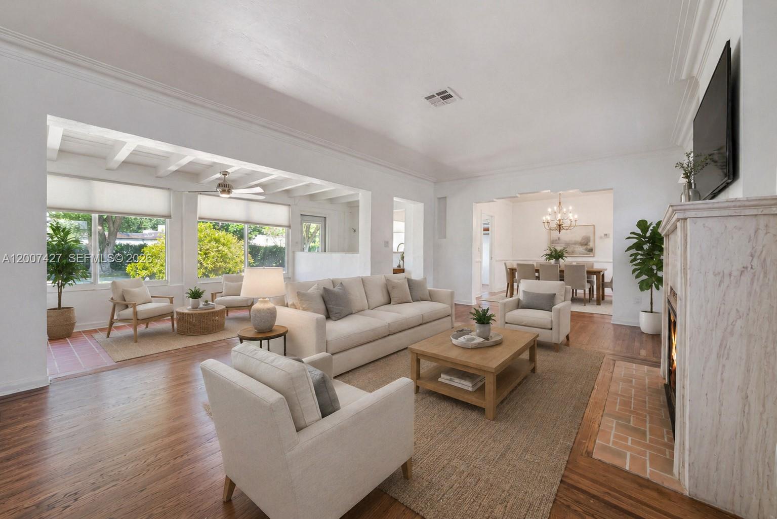 5889 Devonshire Blvd Miami, FL 33155