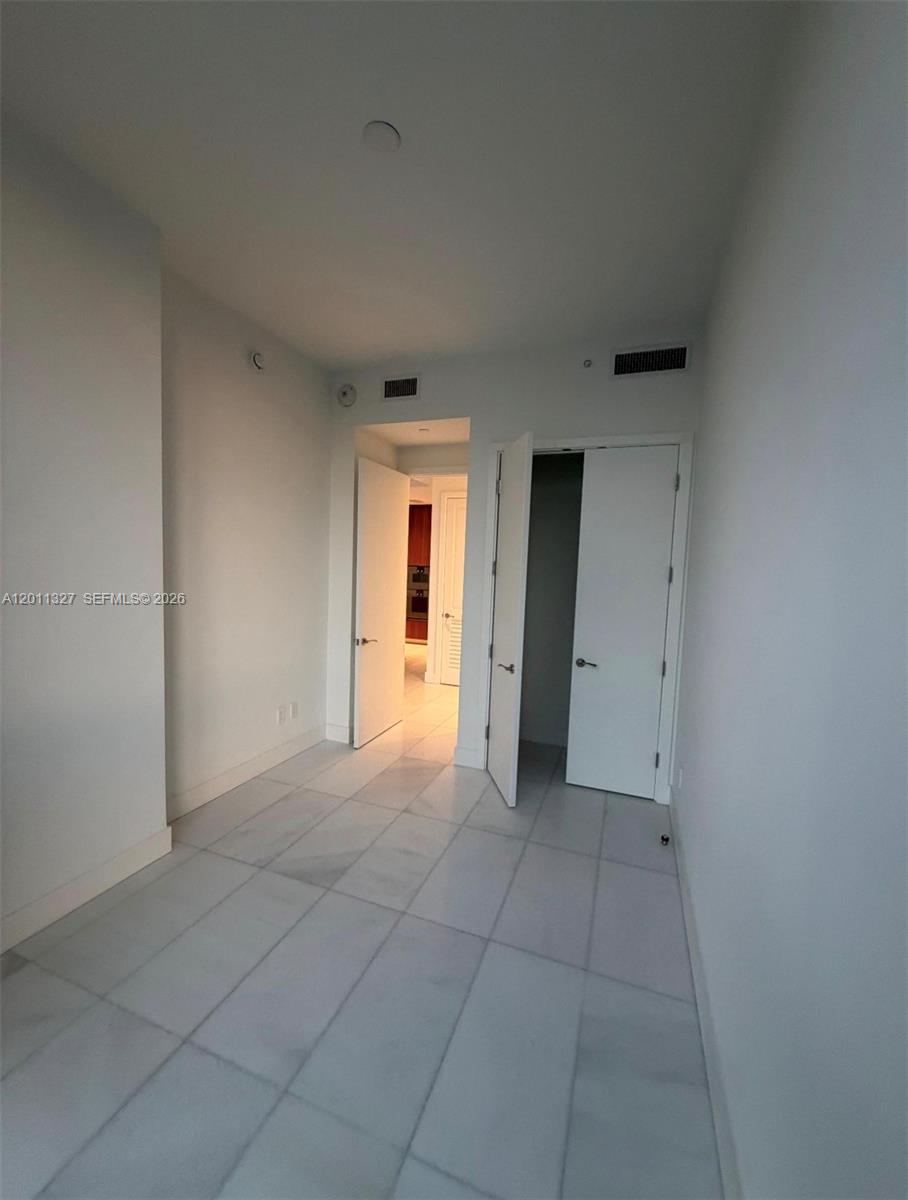 image Una Residences11