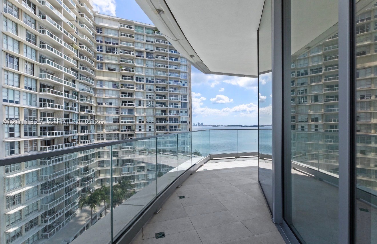 image Una Residences21