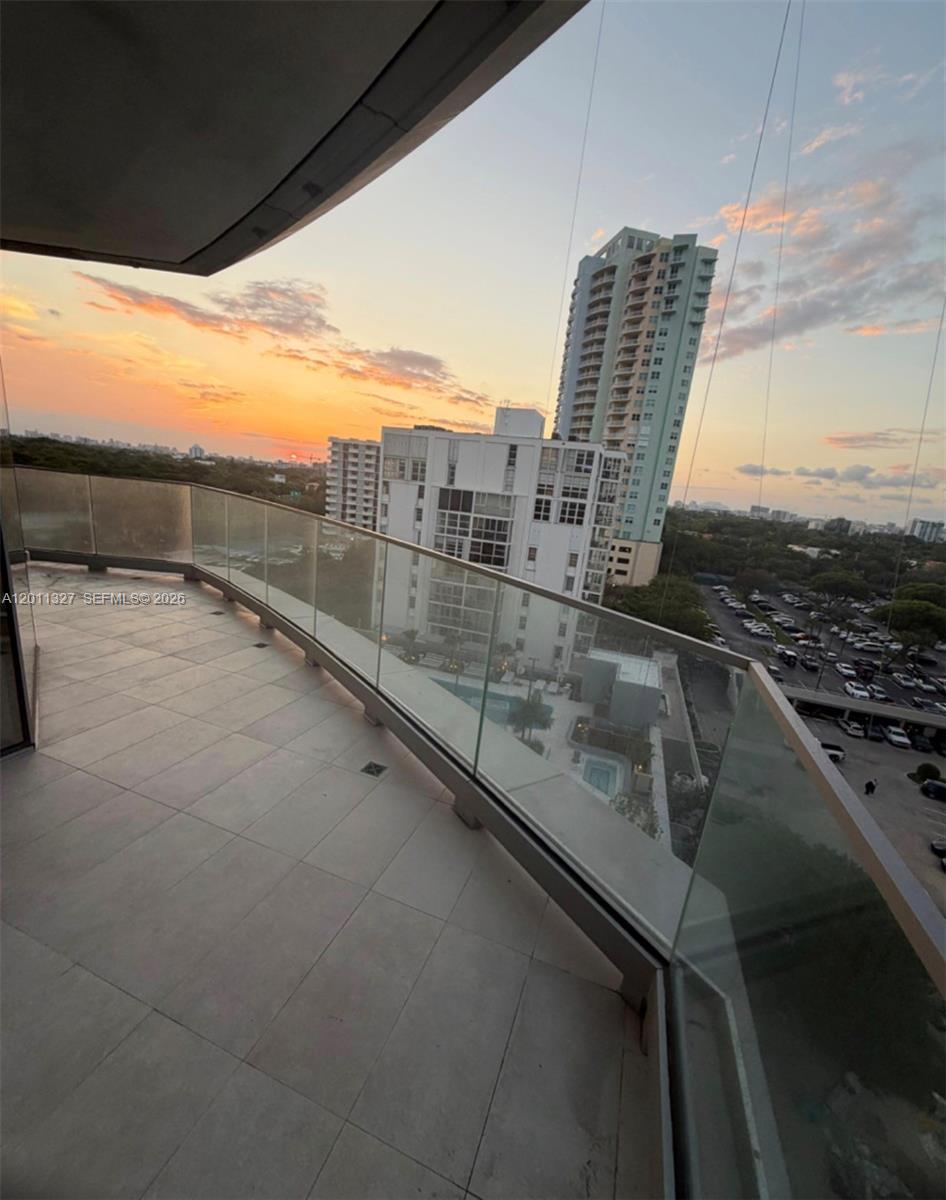 image Una Residences4
