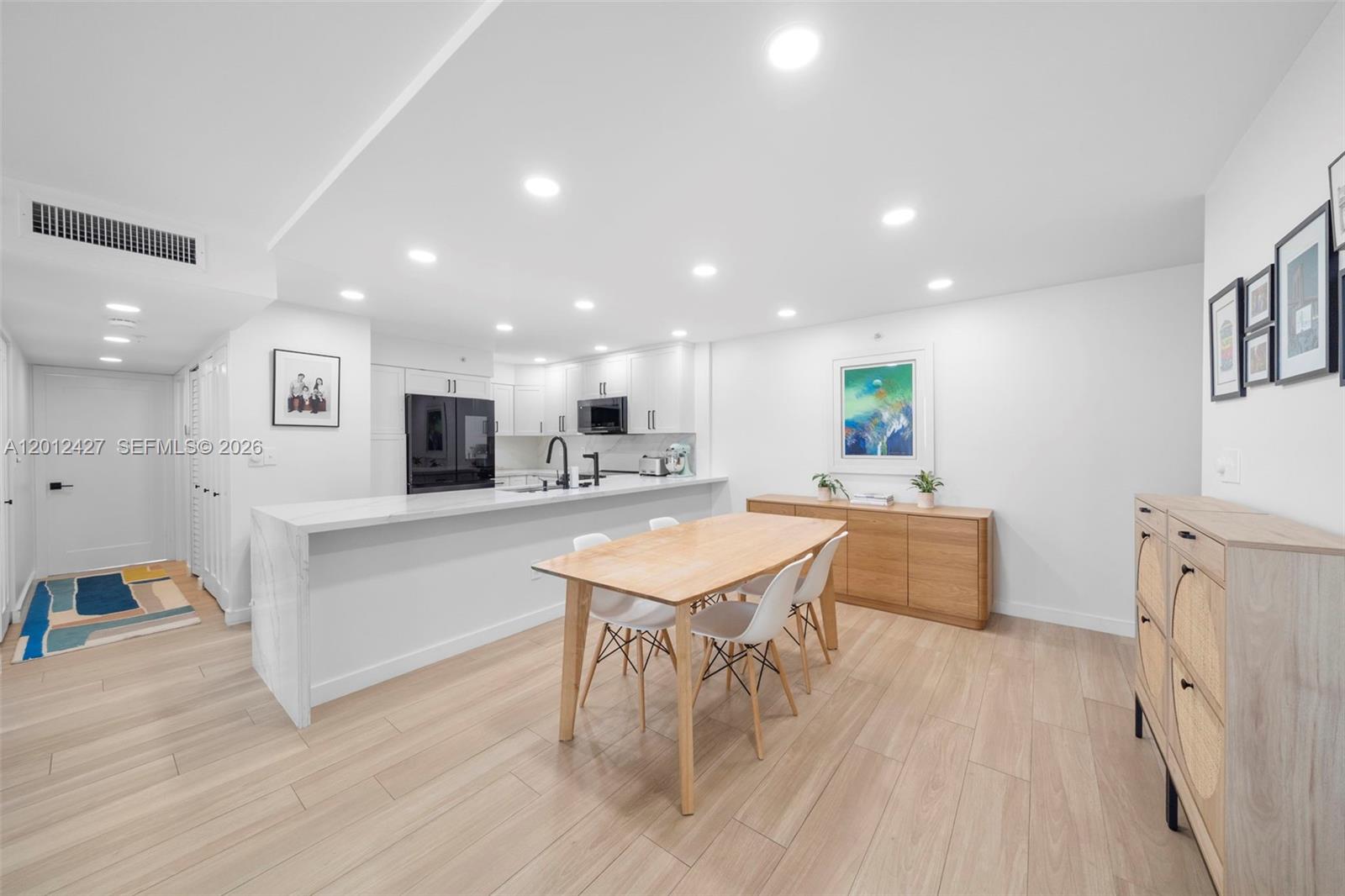 1621 Collins Ave #PH1002 Miami Beach, FL 33139