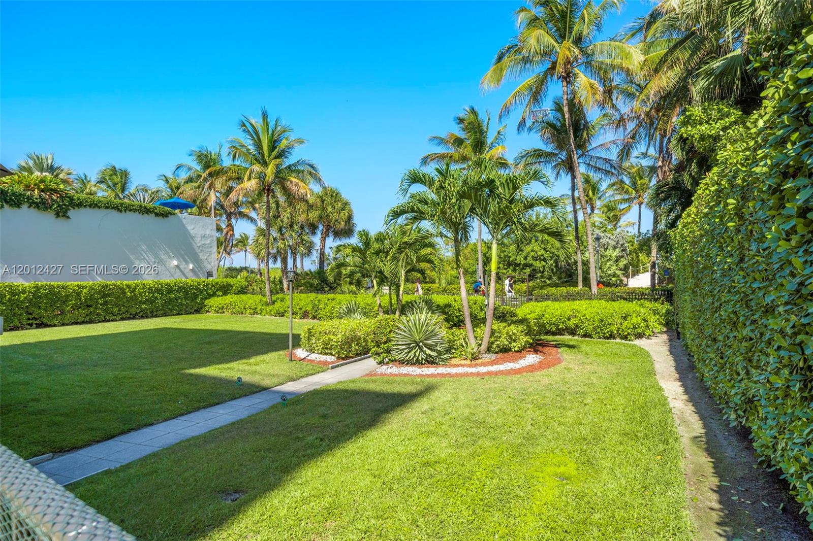 1621 Collins Ave #PH1002 Miami Beach, FL 33139