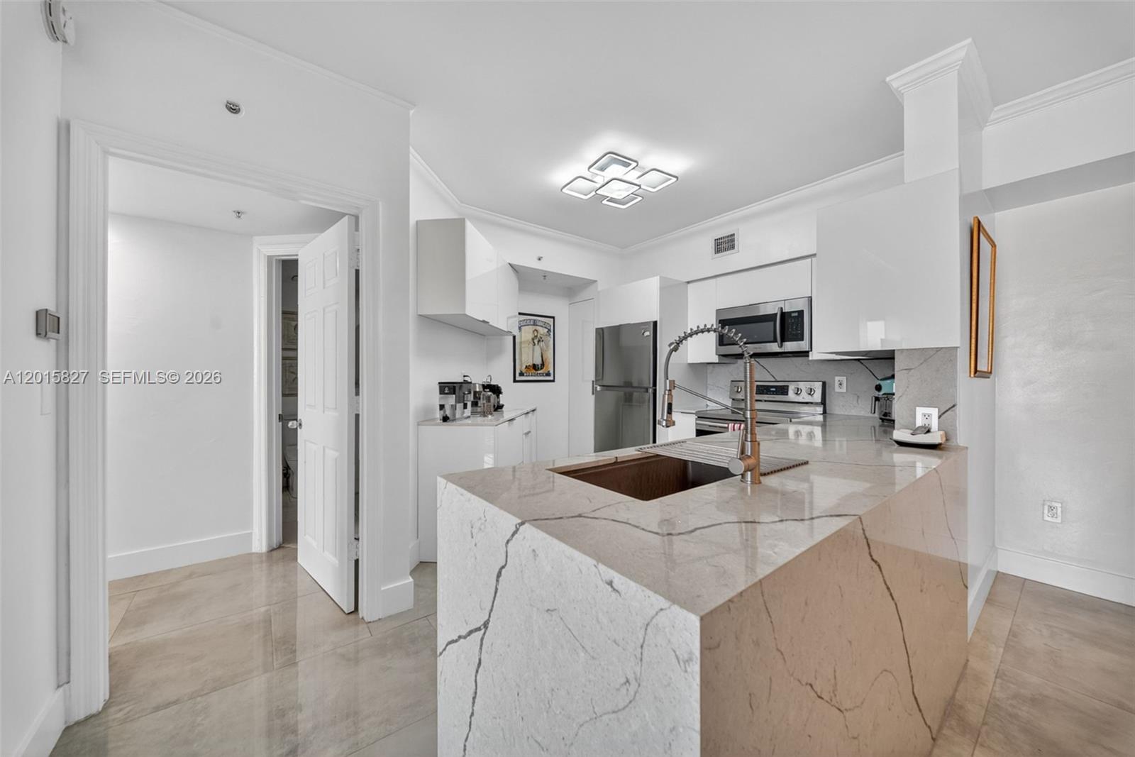 17150 N Bay Rd #2905 Sunny Isles Beach, FL 33160