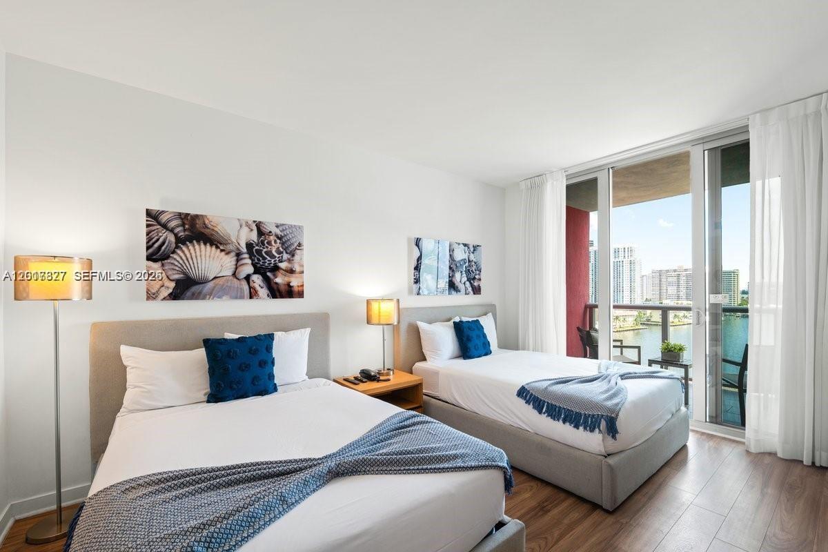 image Beachwalk Condominium17