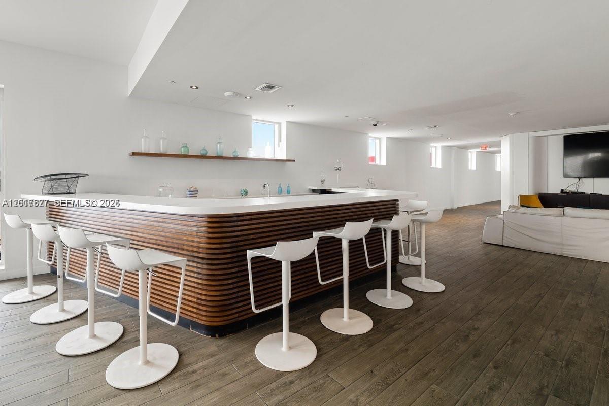 image Beachwalk Condominium30
