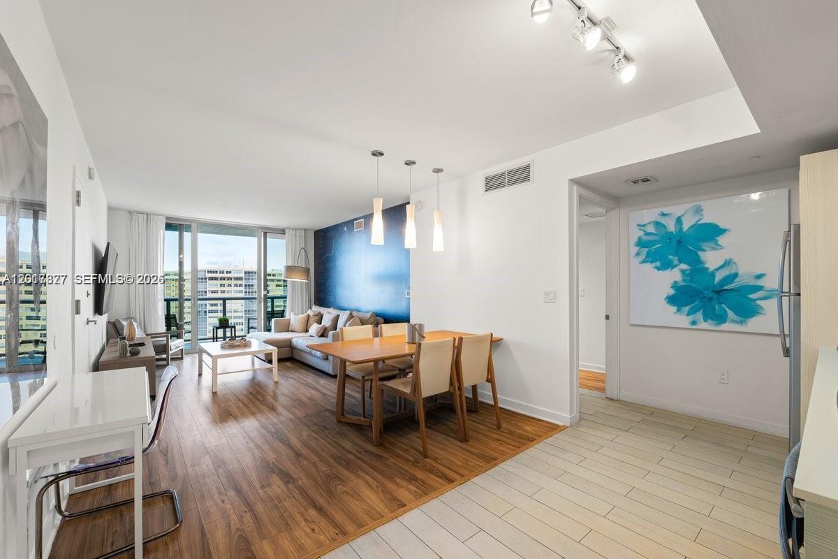 image Beachwalk Condominium5