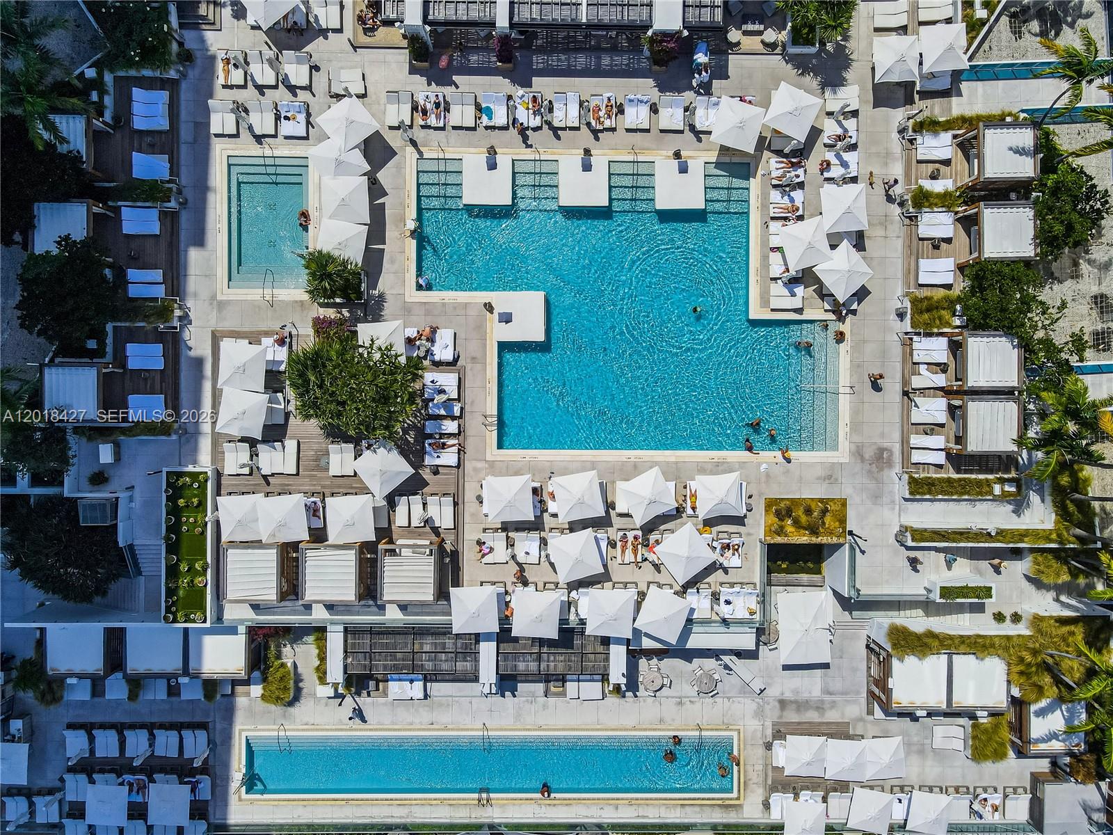 2301 Collins Ave #404 Miami Beach, FL 33139