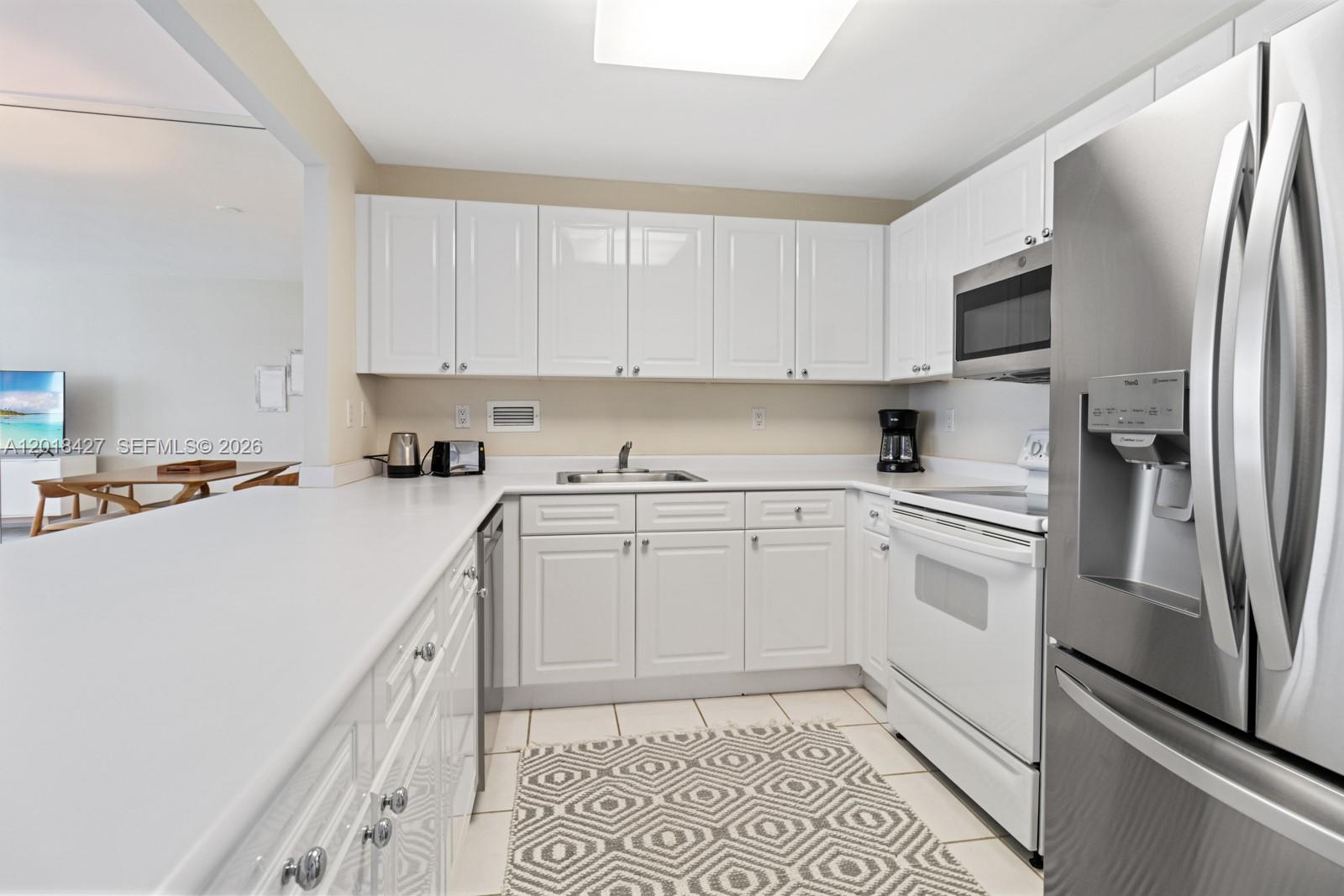 2301 Collins Ave #404 Miami Beach, FL 33139