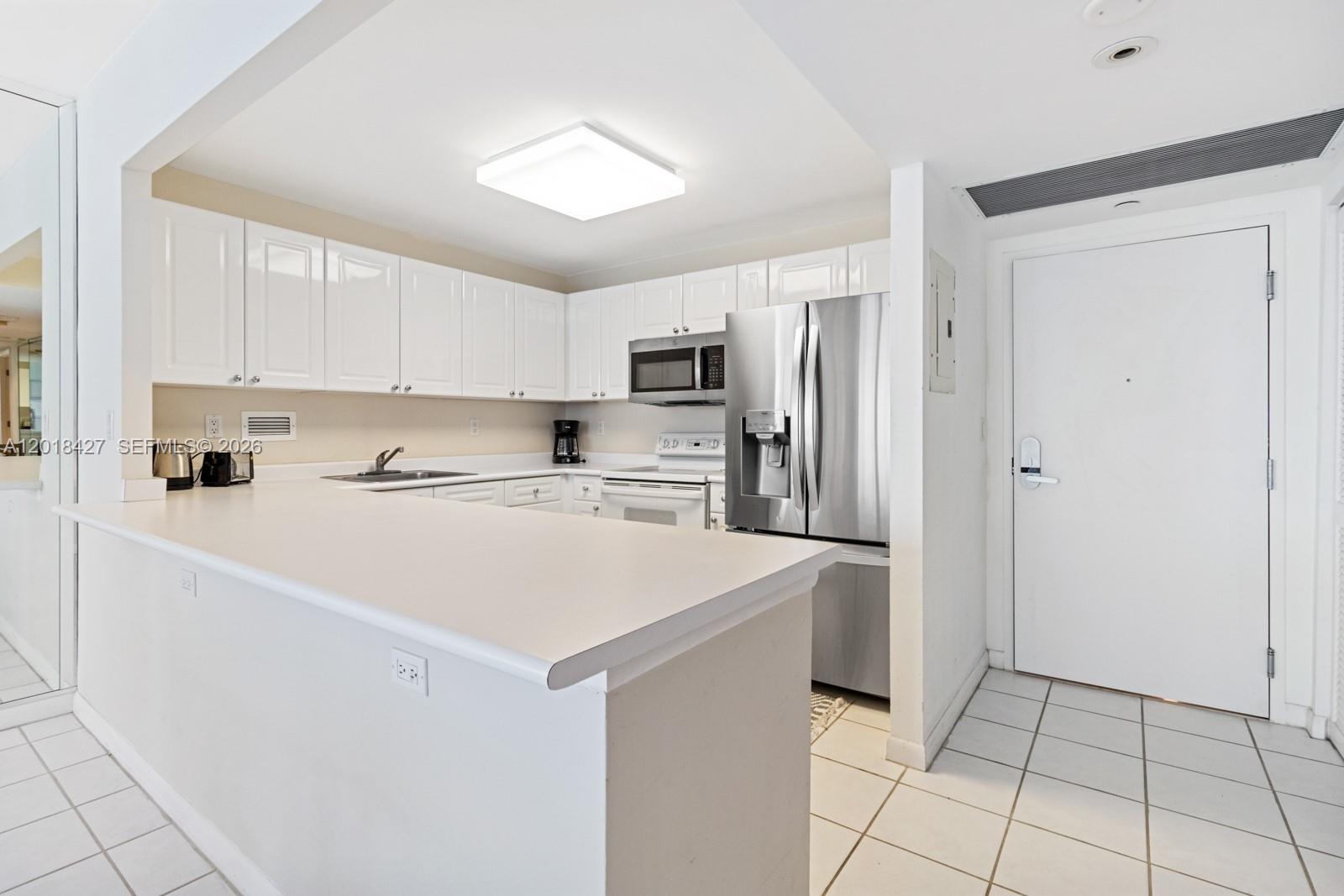 2301 Collins Ave #404 Miami Beach, FL 33139