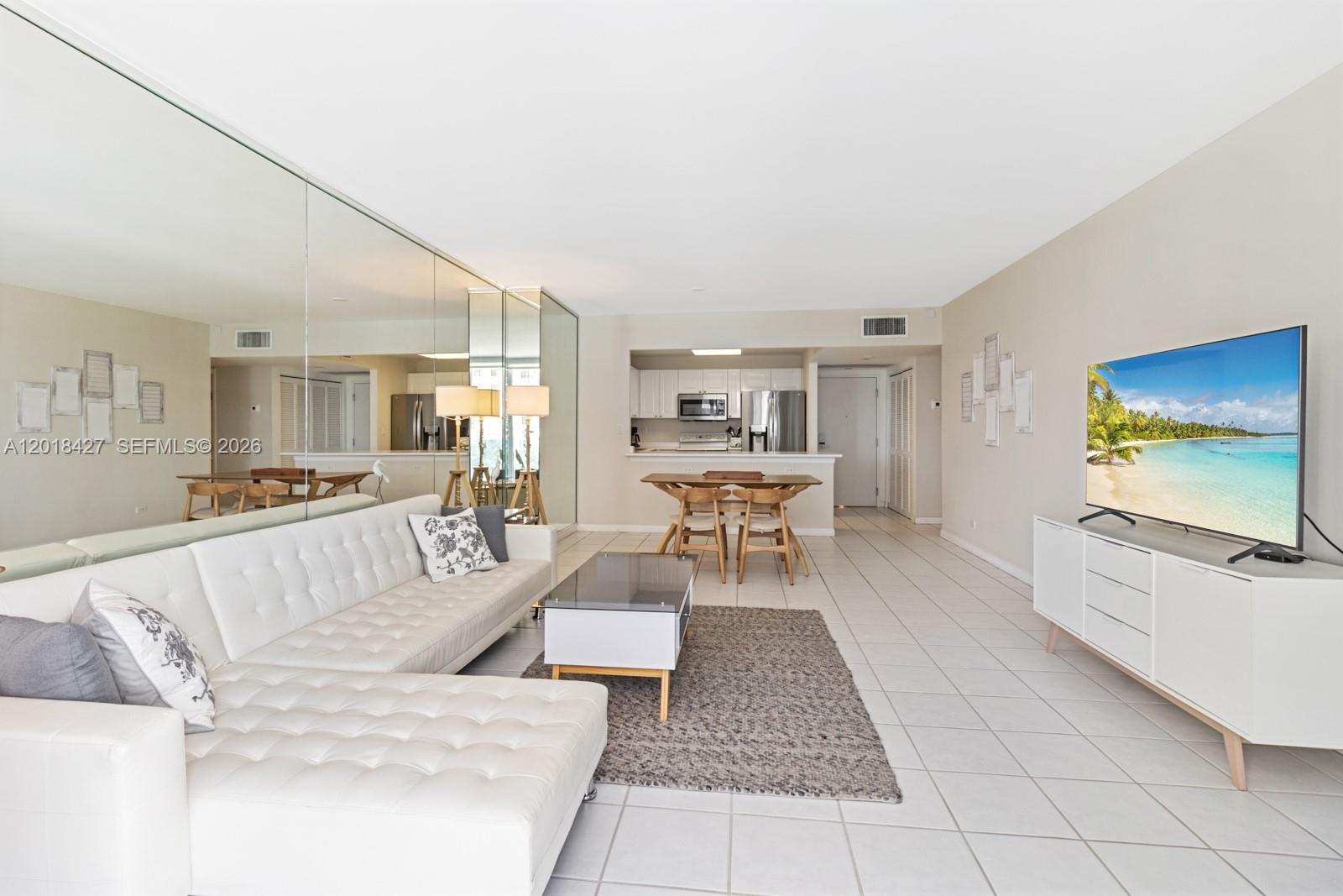2301 Collins Ave #404 Miami Beach, FL 33139
