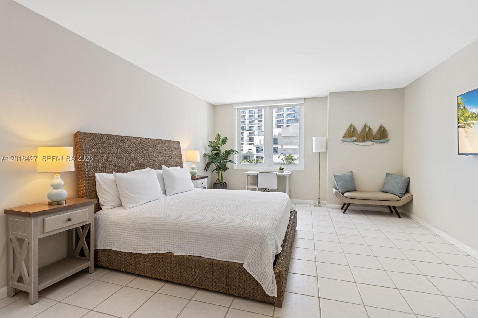 2301 Collins Ave #404 Miami Beach, FL 33139