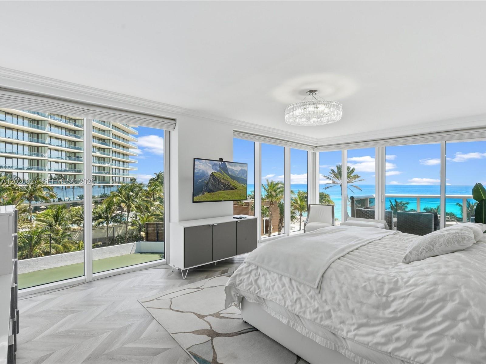 image Ocean Three13
