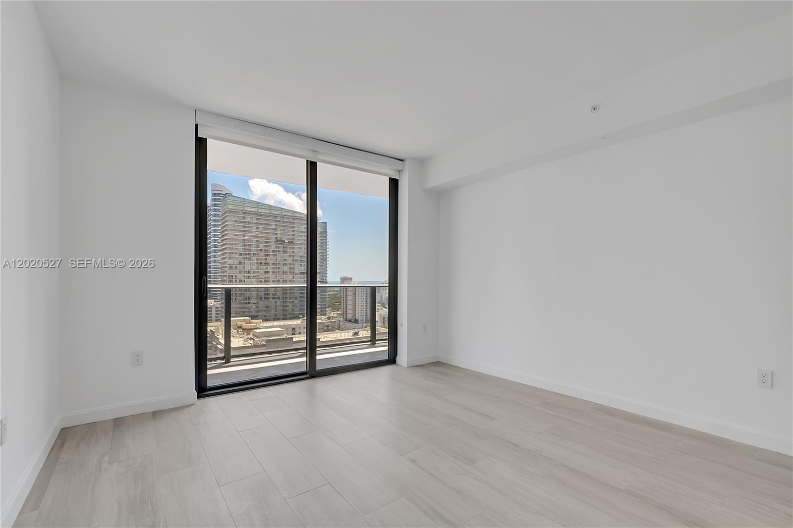 image Brickell Heights East14