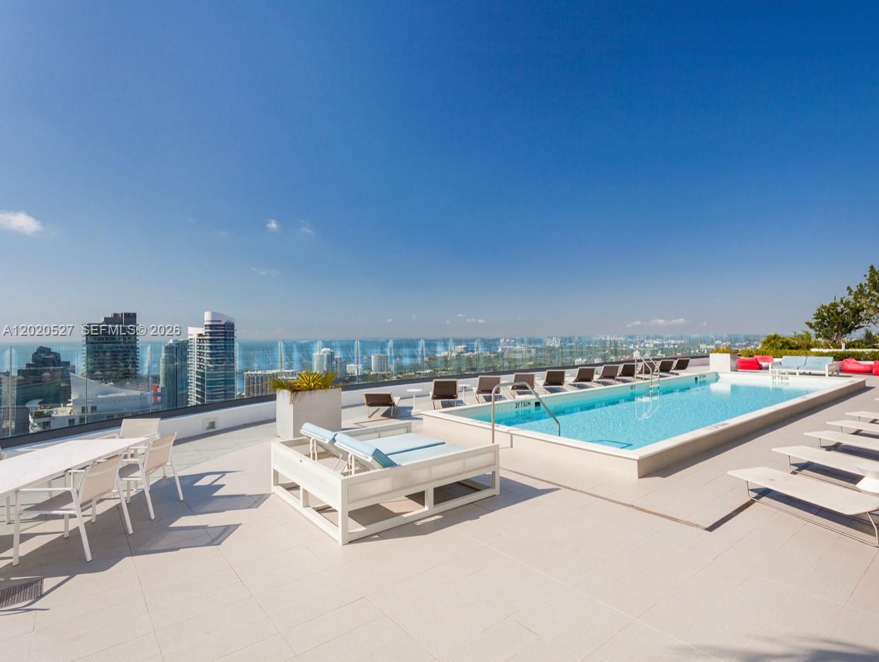 image Brickell Heights East21
