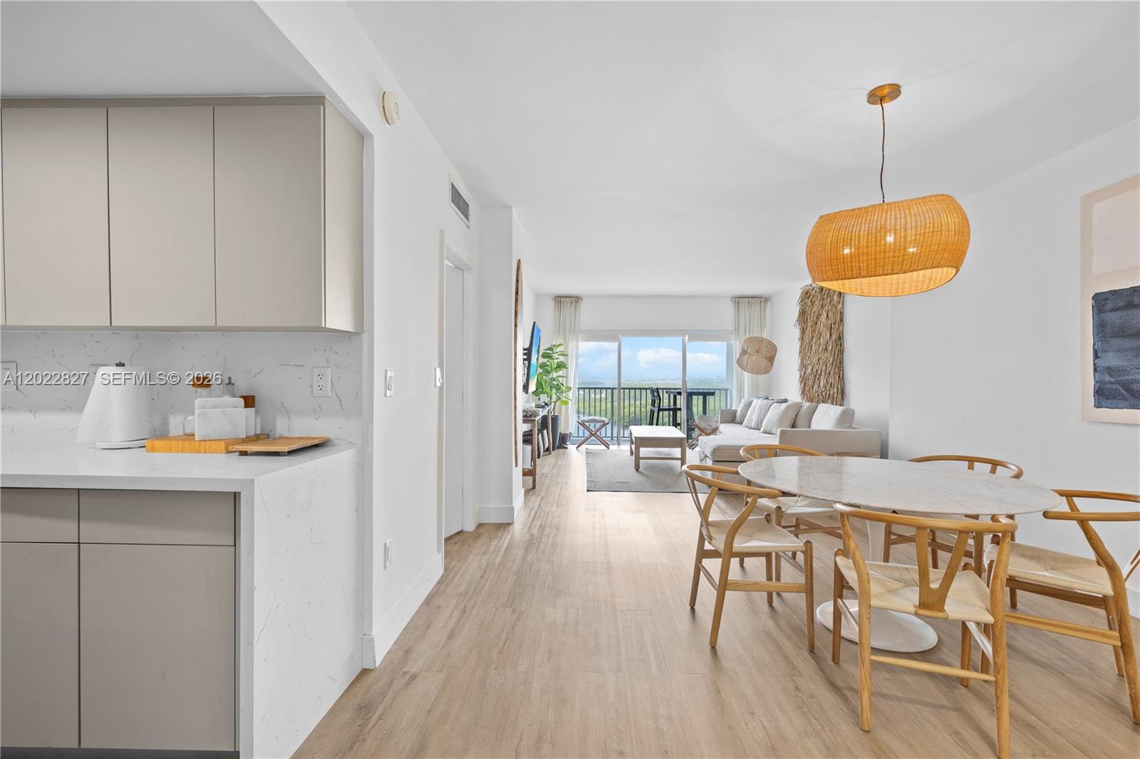 image Arlen House Condo11