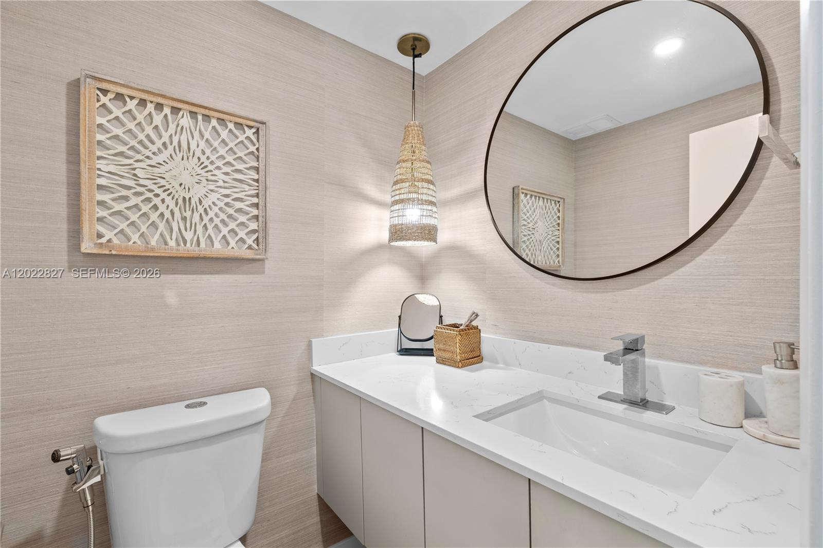 image Arlen House Condo27
