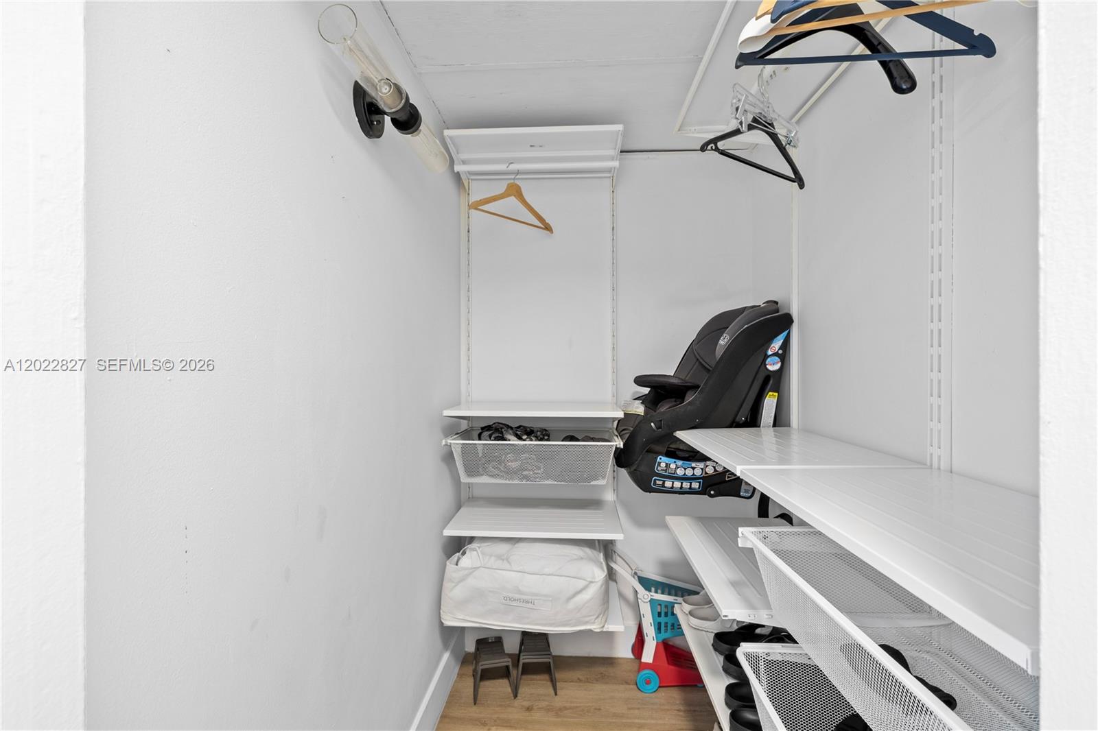 image Arlen House Condo31