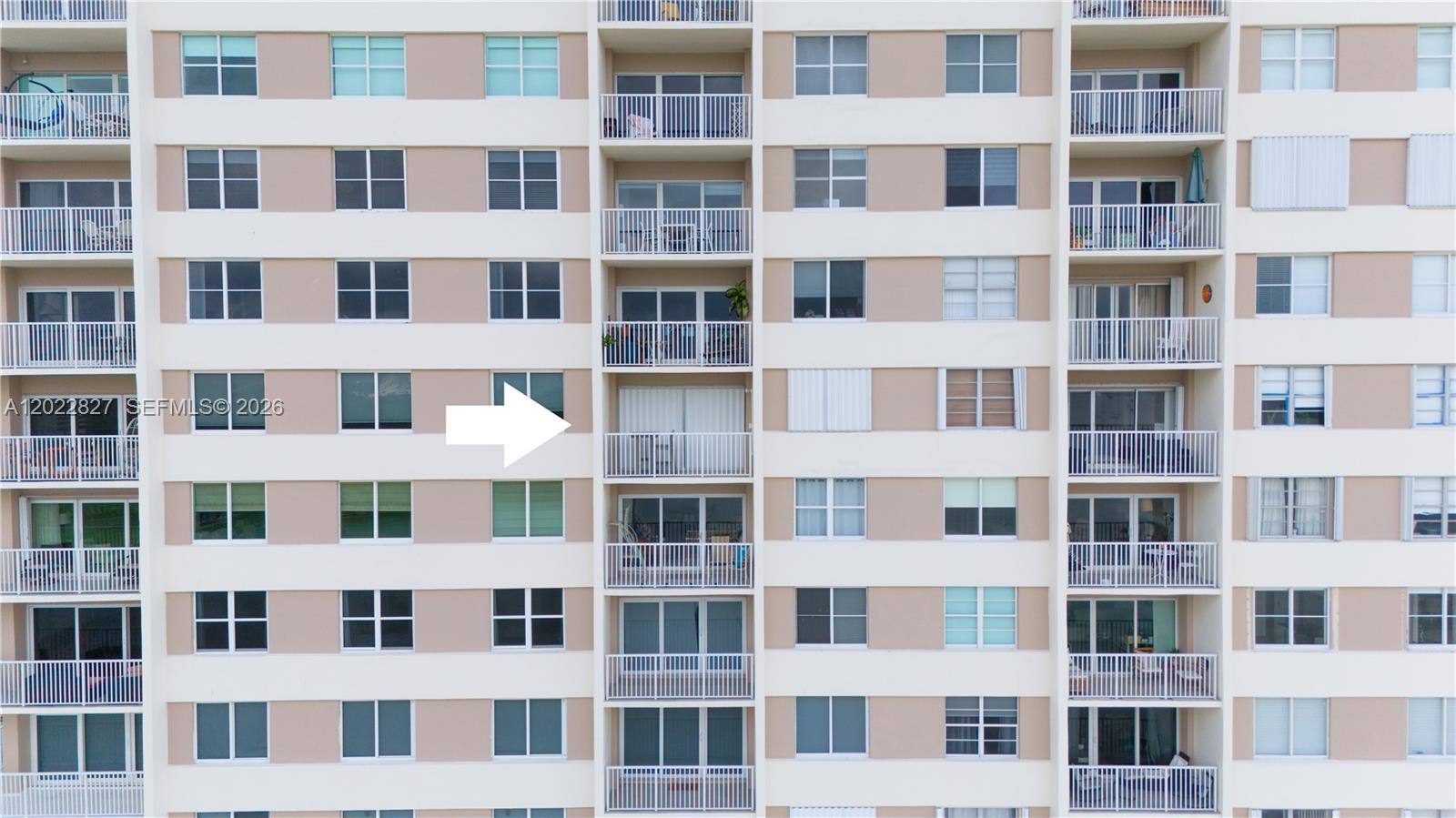 image Arlen House Condo7