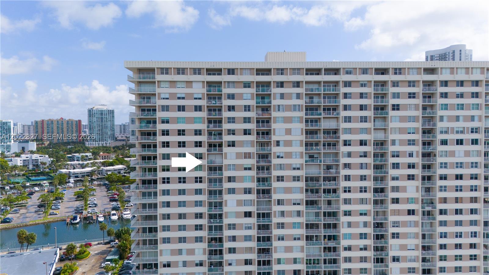 image Arlen House Condo8