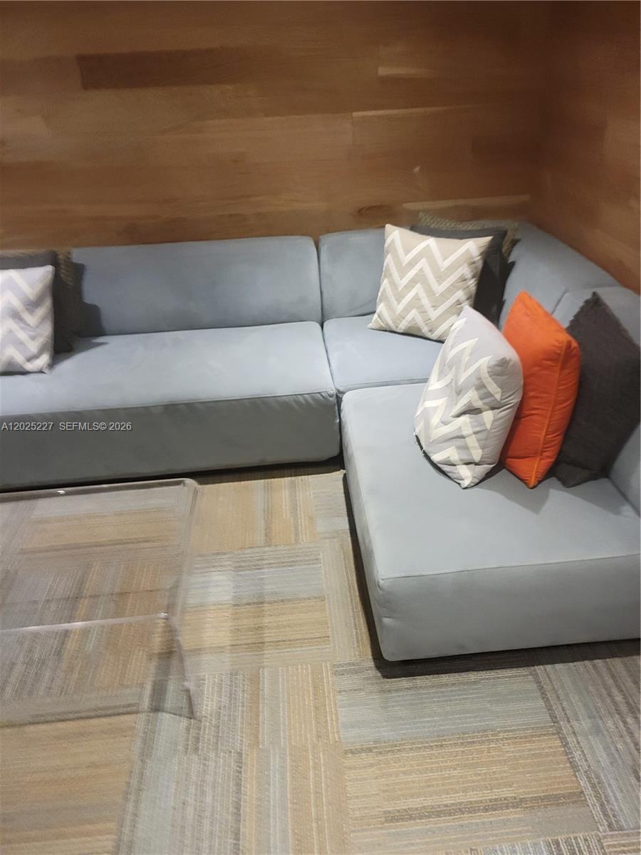 image The Plaza on Brickell West15
