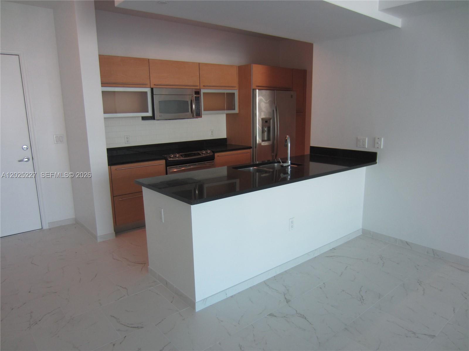 image The Plaza on Brickell West5