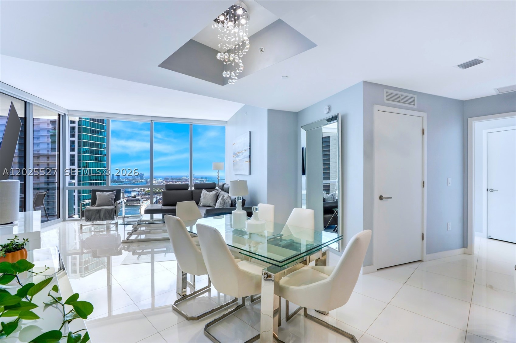 image Paramount Miami Worldcenter5