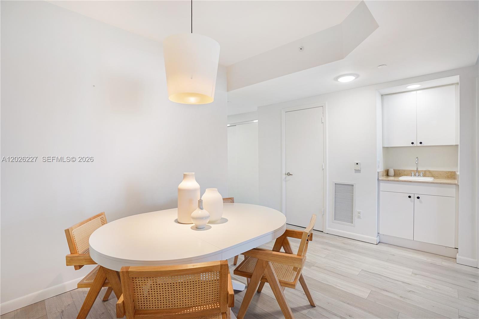 4779 Collins Ave #2908 Miami Beach, FL 33140