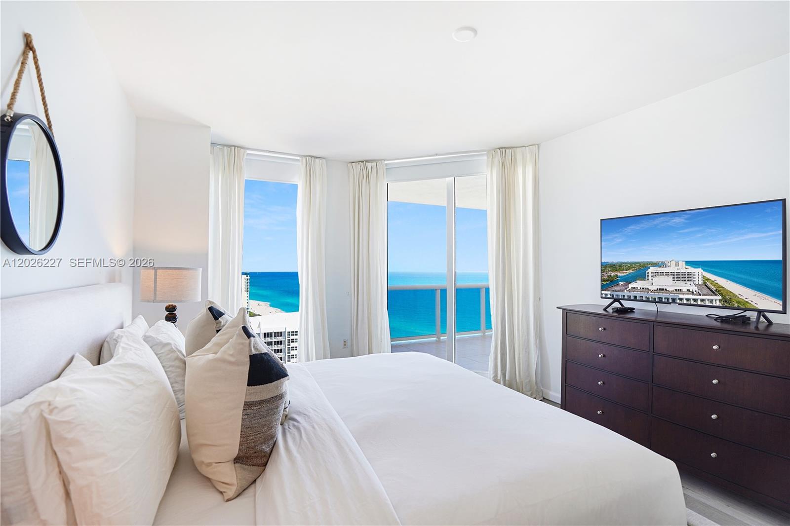 4779 Collins Ave #2908 Miami Beach, FL 33140