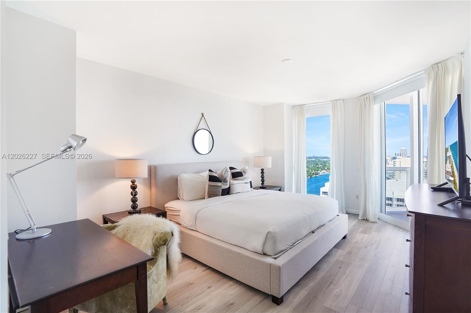 4779 Collins Ave #2908 Miami Beach, FL 33140