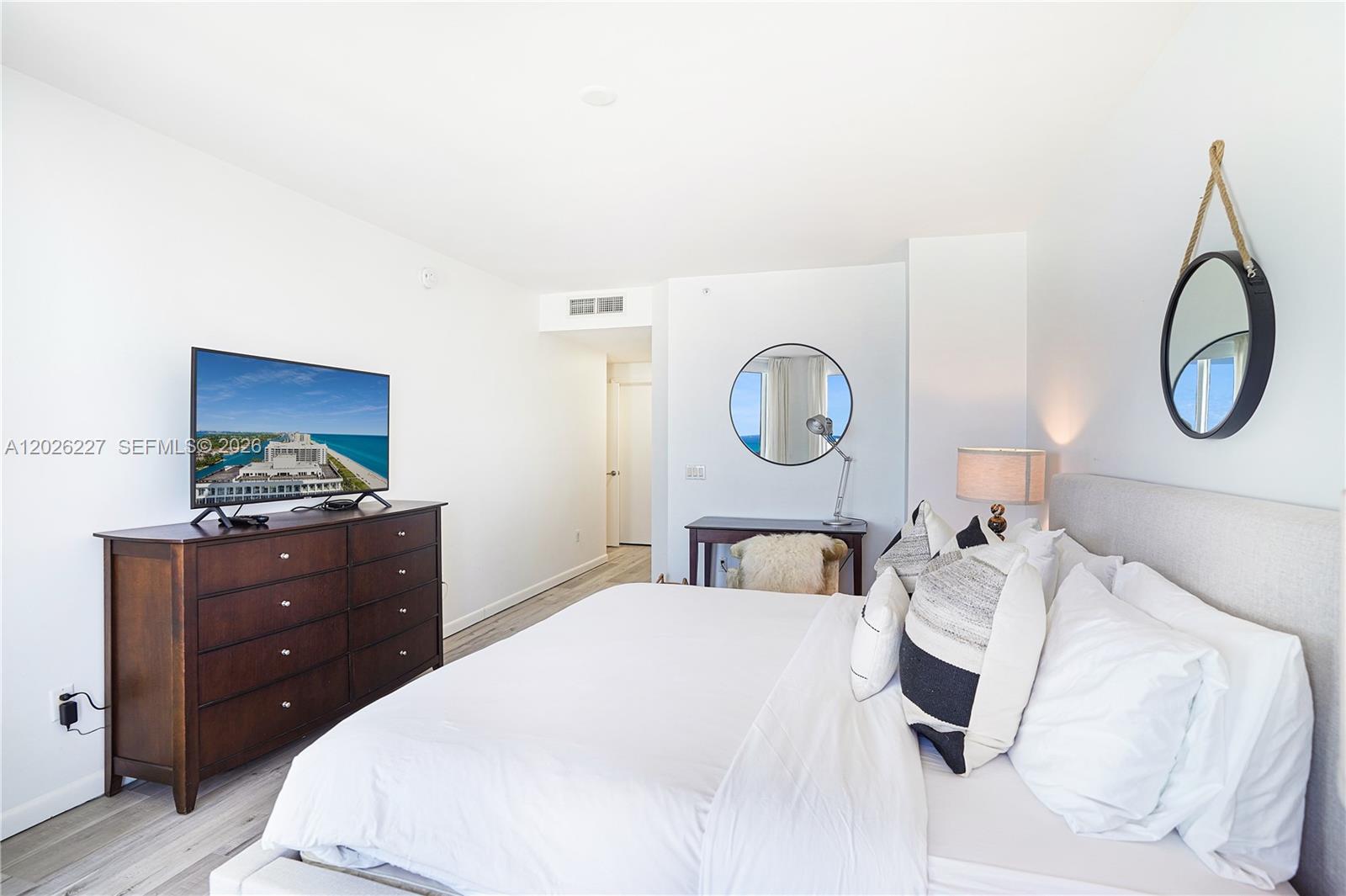 4779 Collins Ave #2908 Miami Beach, FL 33140