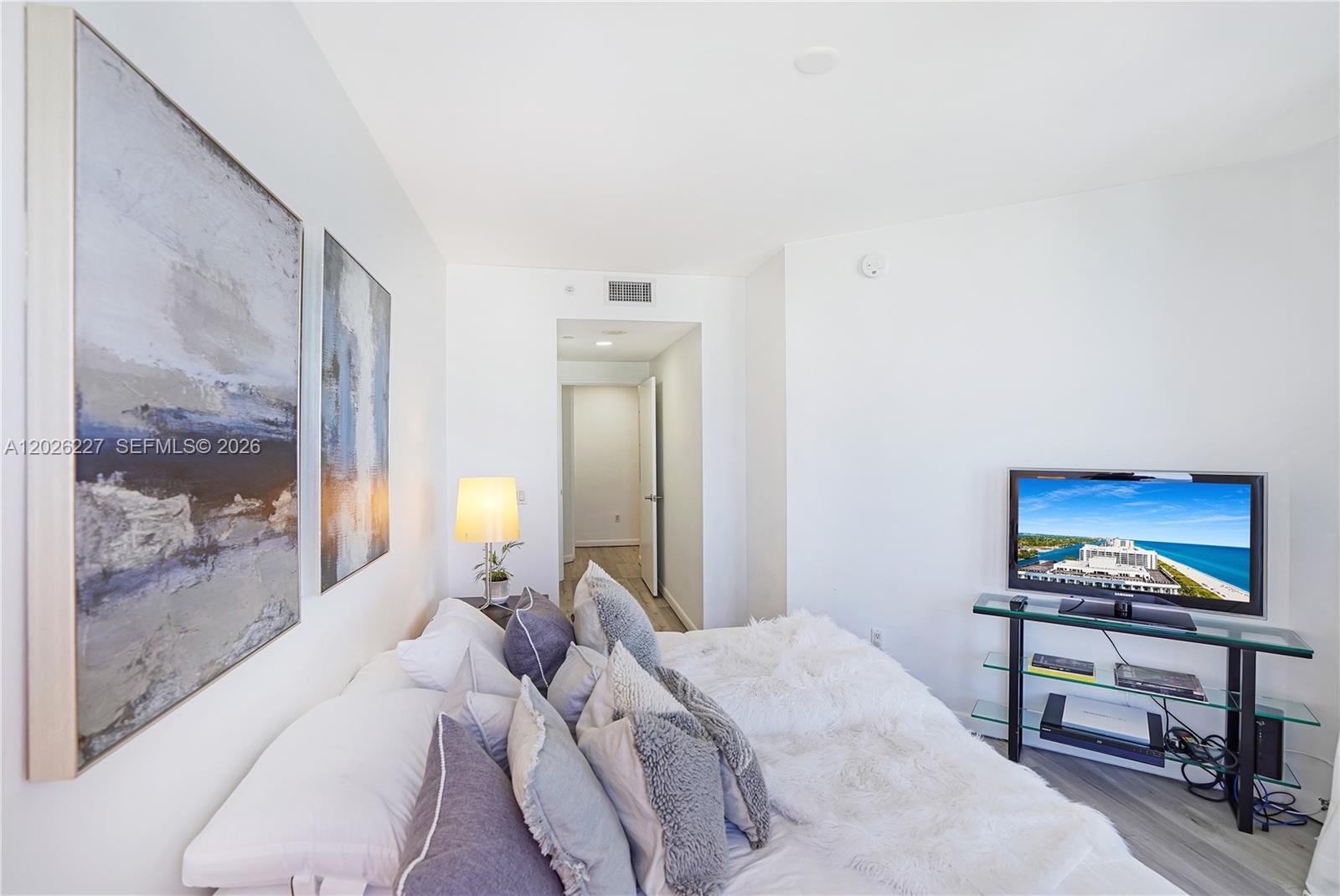 4779 Collins Ave #2908 Miami Beach, FL 33140