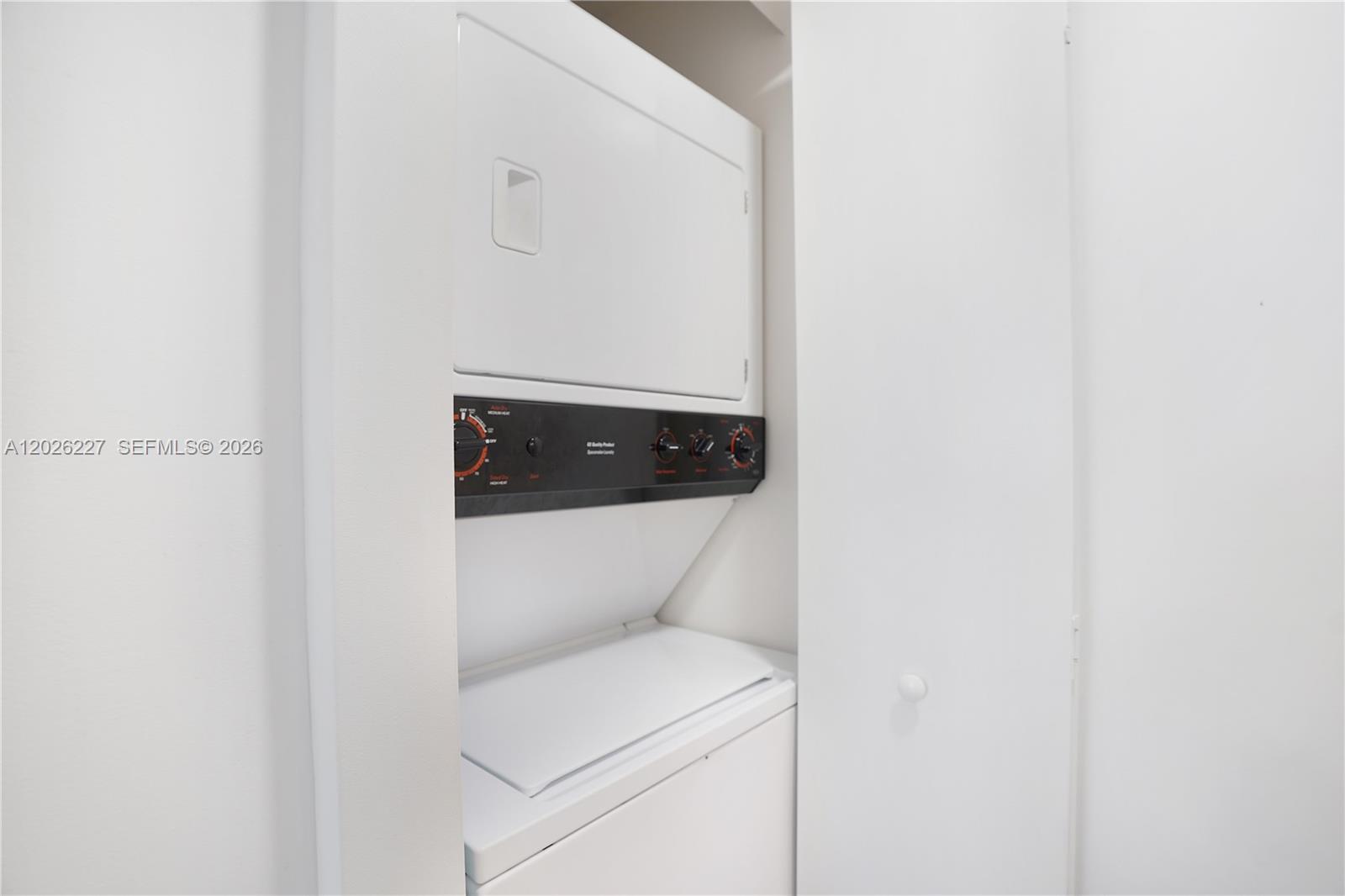 4779 Collins Ave #2908 Miami Beach, FL 33140