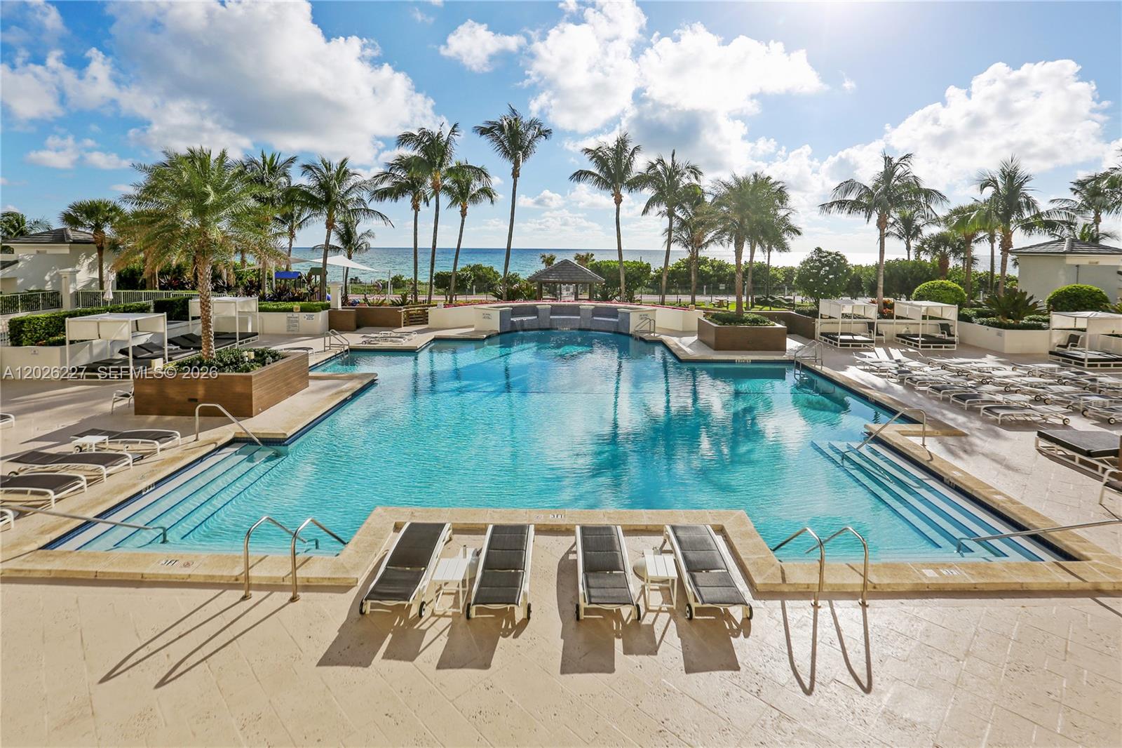4779 Collins Ave #2908 Miami Beach, FL 33140