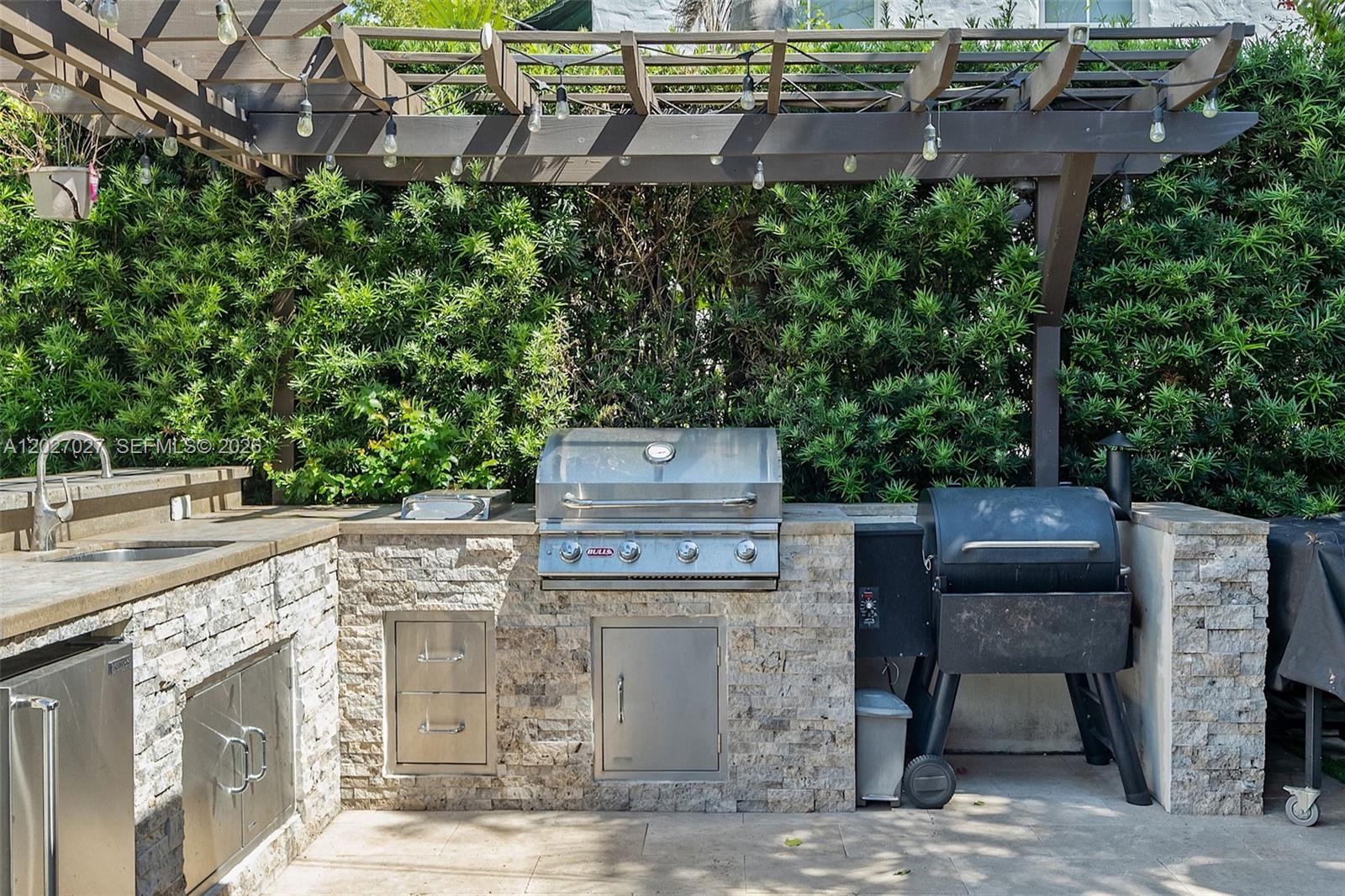 4750 Alhambra Cir Coral Gables, FL 33146