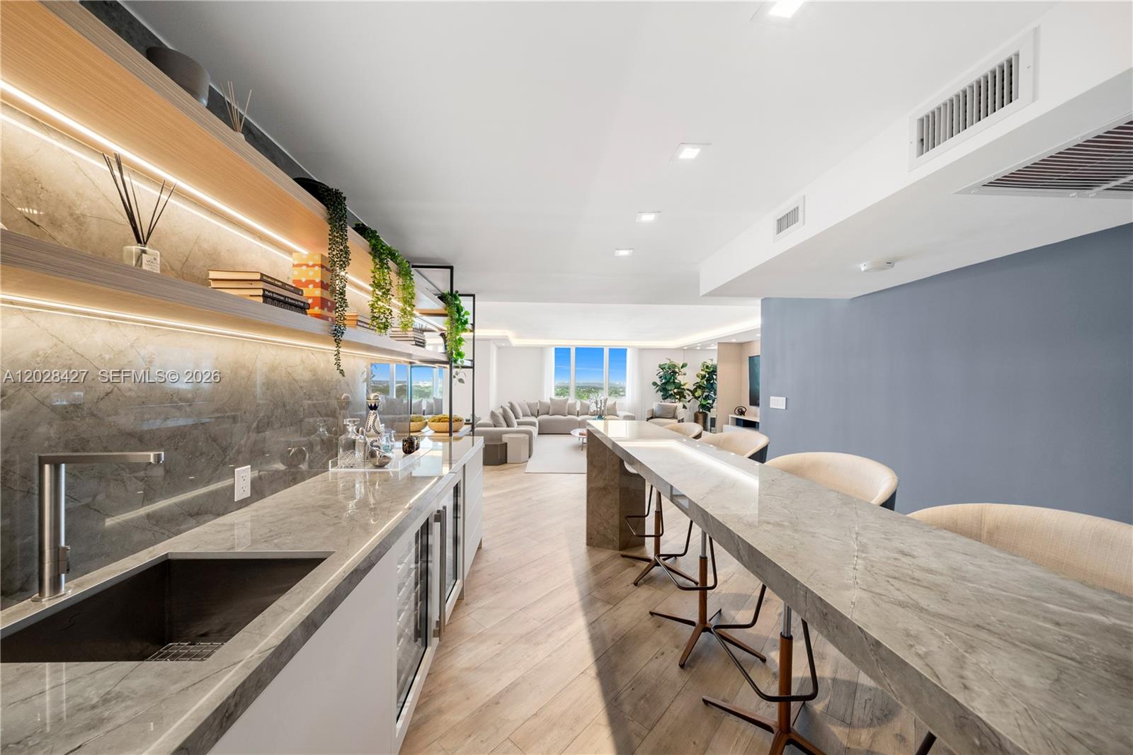 2301 Collins Ave #1432 Miami Beach, FL 33139
