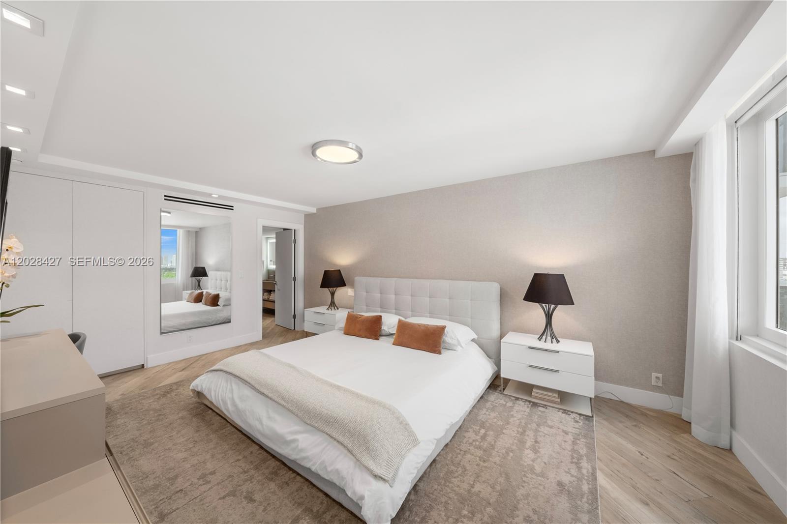 2301 Collins Ave #1432 Miami Beach, FL 33139