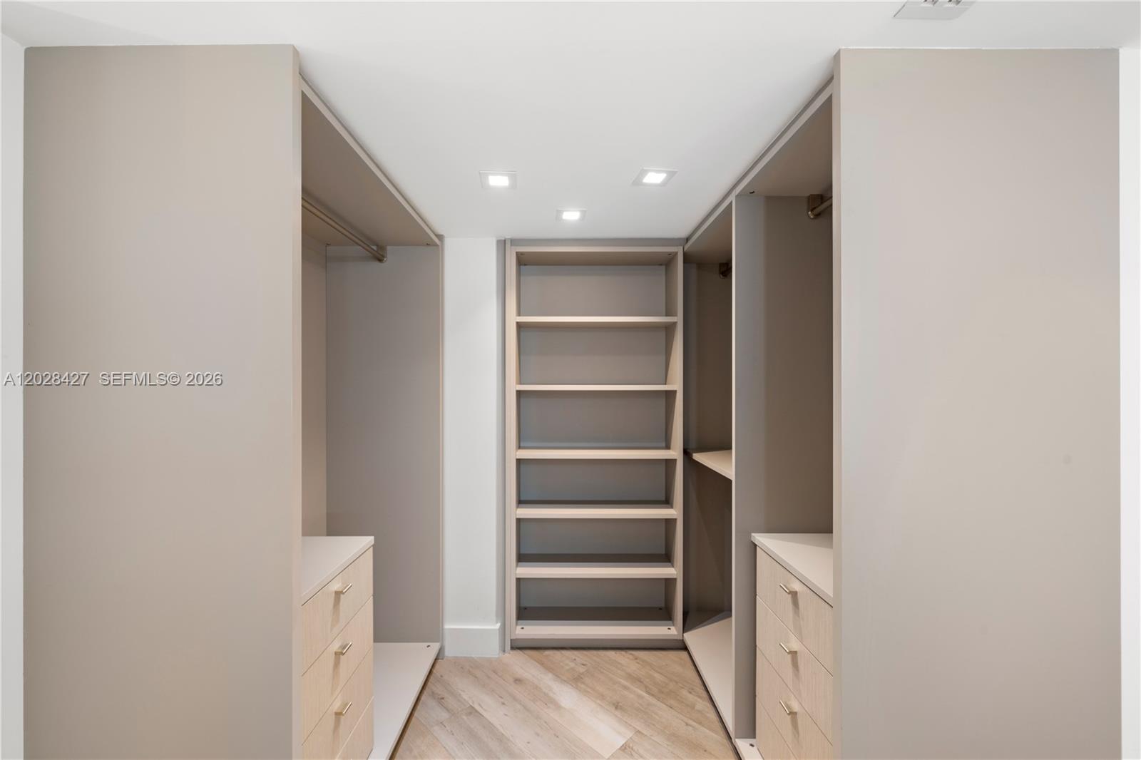 2301 Collins Ave #1432 Miami Beach, FL 33139