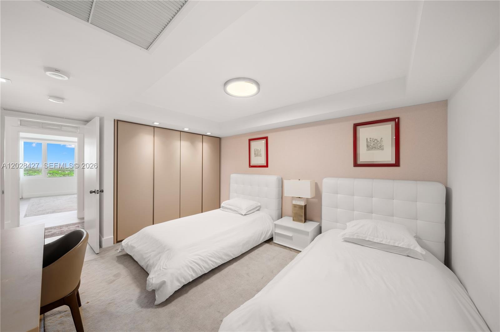 2301 Collins Ave #1432 Miami Beach, FL 33139