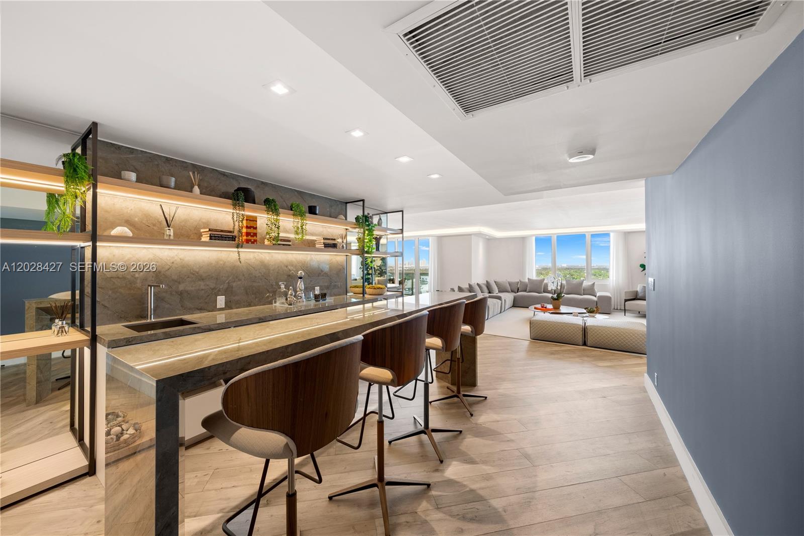 2301 Collins Ave #1432 Miami Beach, FL 33139